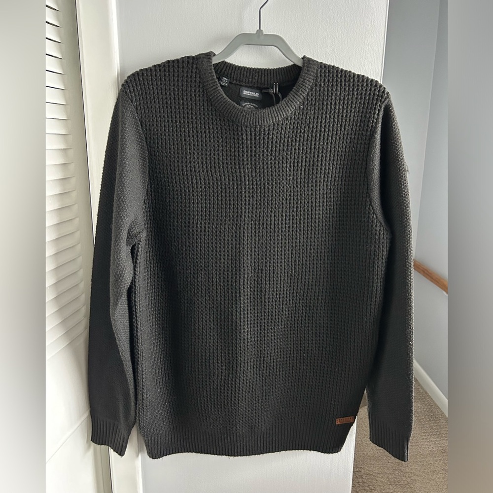 Men’s sweater, new with tags